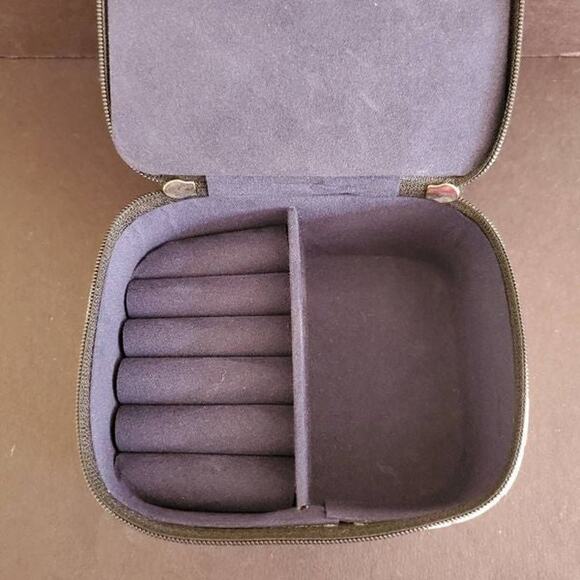 Brighton Be Your Kind of Beautiful Zip Around Jewelry Travel Case Vacation - Picture 8 of 8